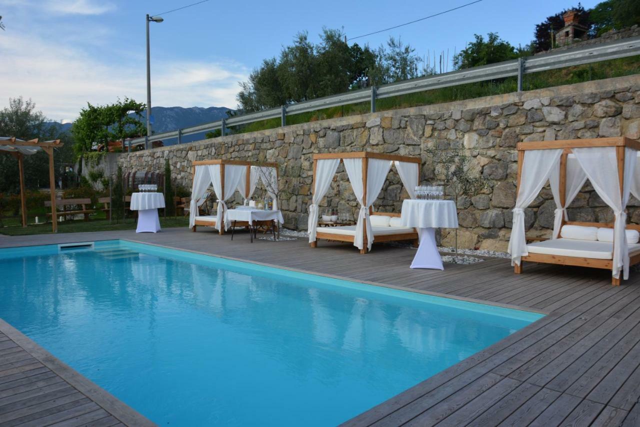 Cebron Family Estate Hotel Branik Luaran gambar