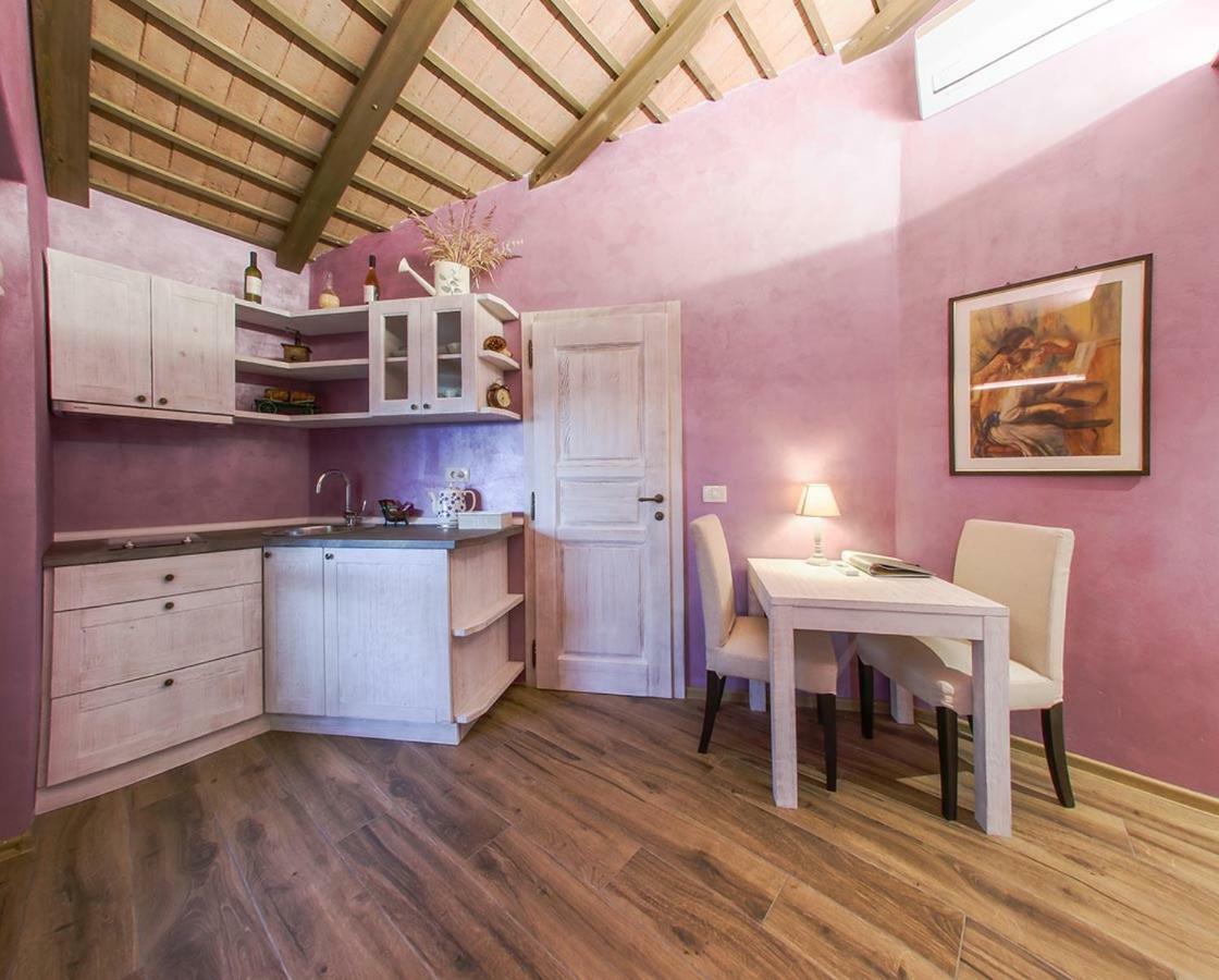 Cebron Family Estate Hotel Branik Bilik gambar