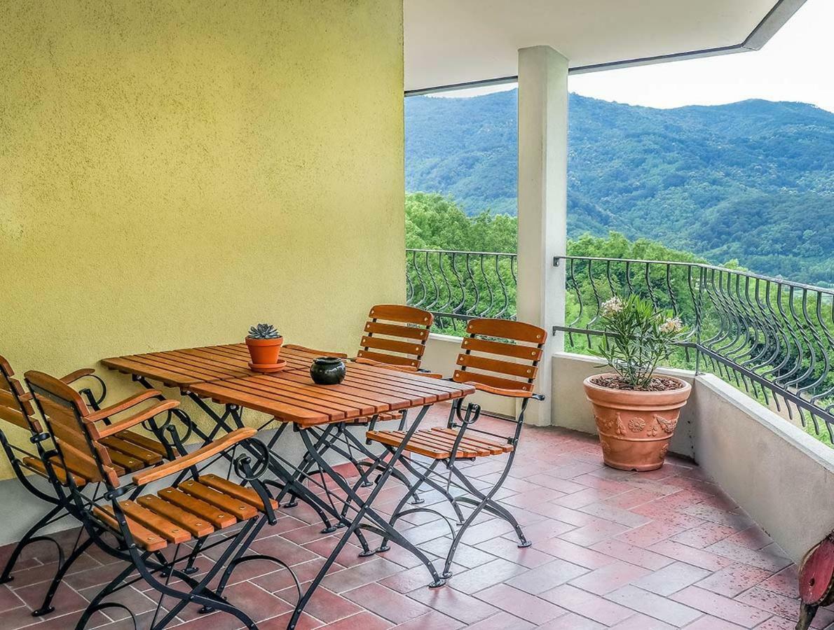 Cebron Family Estate Hotel Branik Bilik gambar